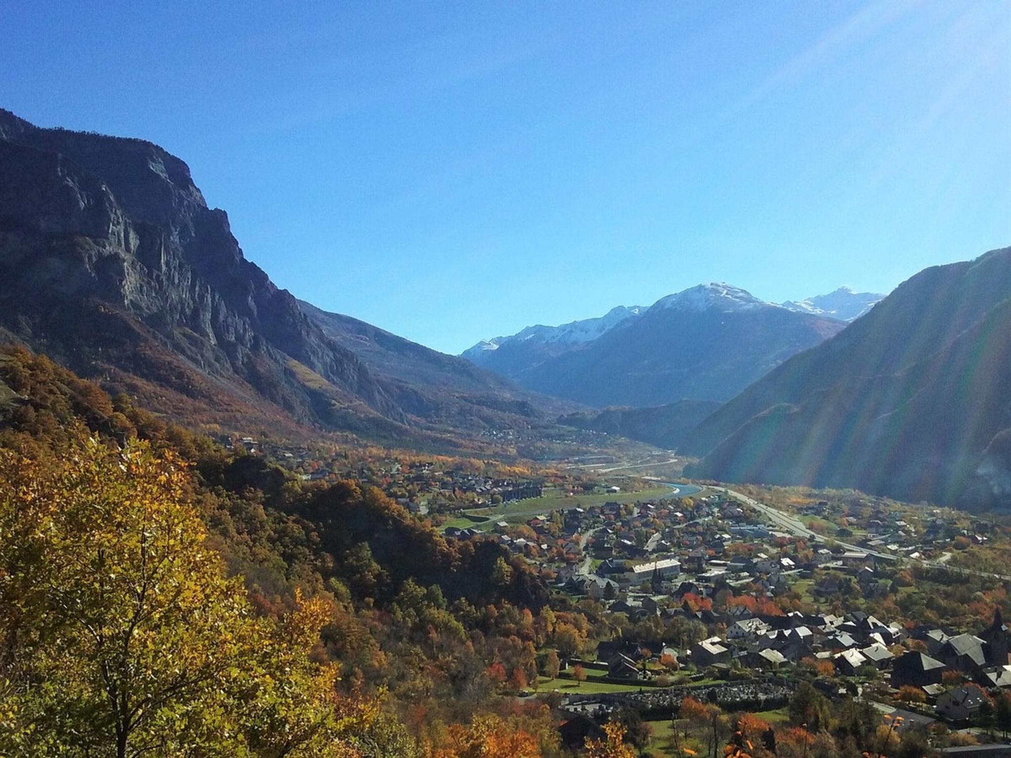 Travaux en cours pour la tranchée couverte de Saint-Julien-Montdenis