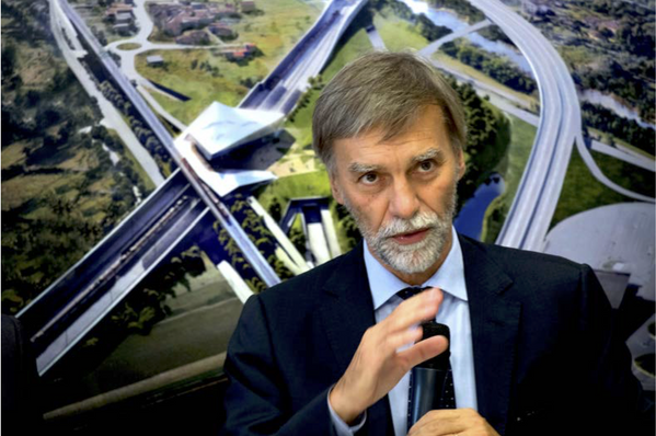 Delrio signe à son tour « le Grant Agreement »