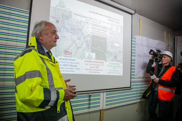 Les marchés avancent pour le tunnel de base